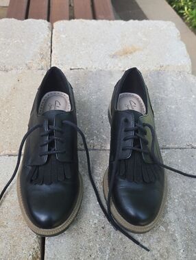Clarks Black Fringe Lace-Up Loafers